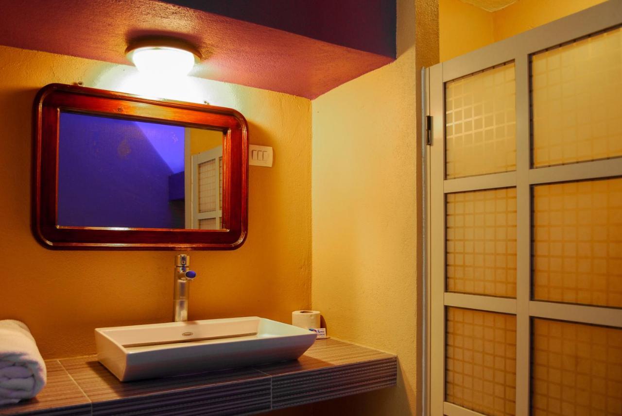Hotel Oasis Monterrey Bagian luar foto