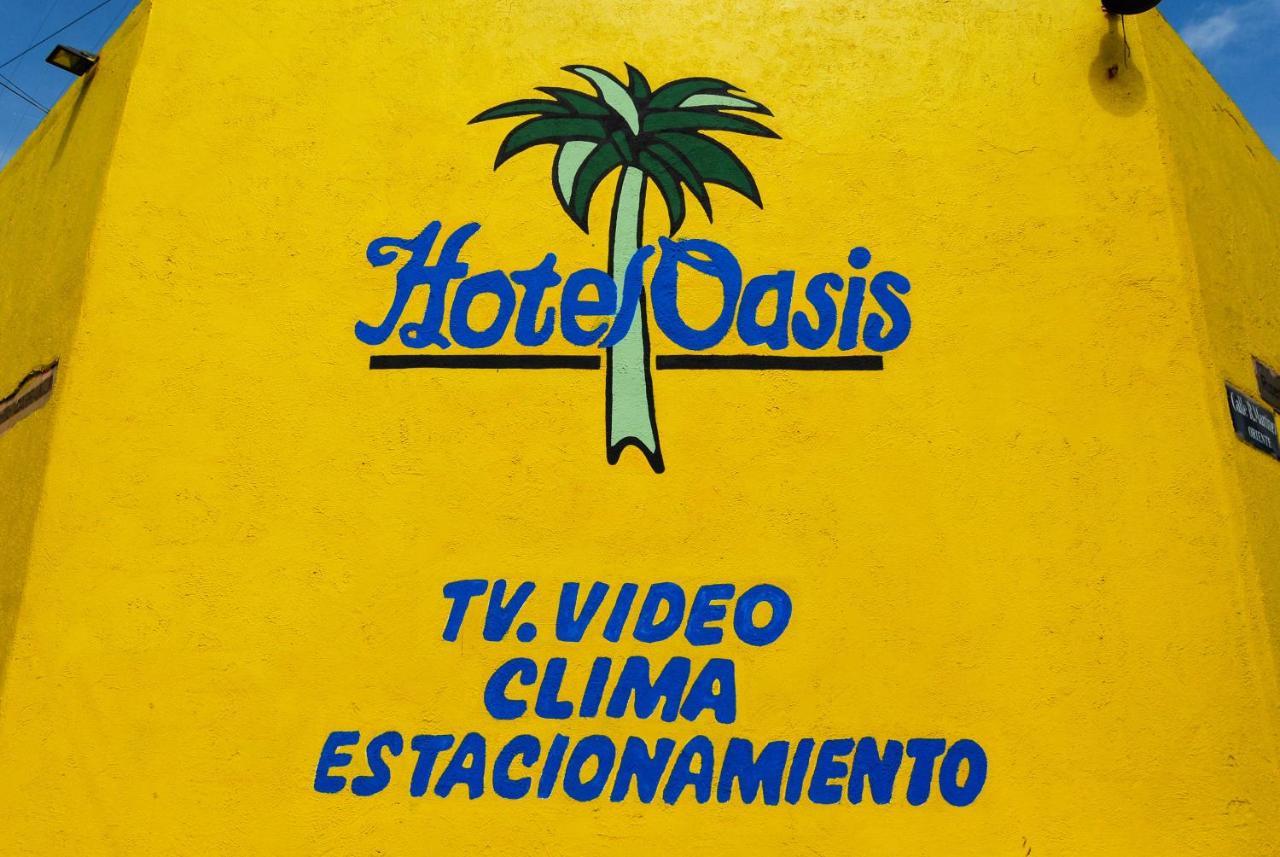 Hotel Oasis Monterrey Bagian luar foto